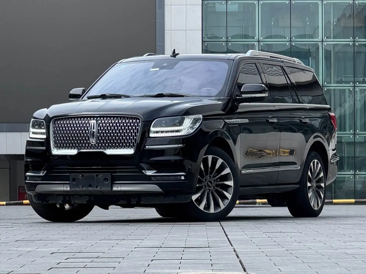 Lincoln Navigator 2020 — Şəkil 1/20