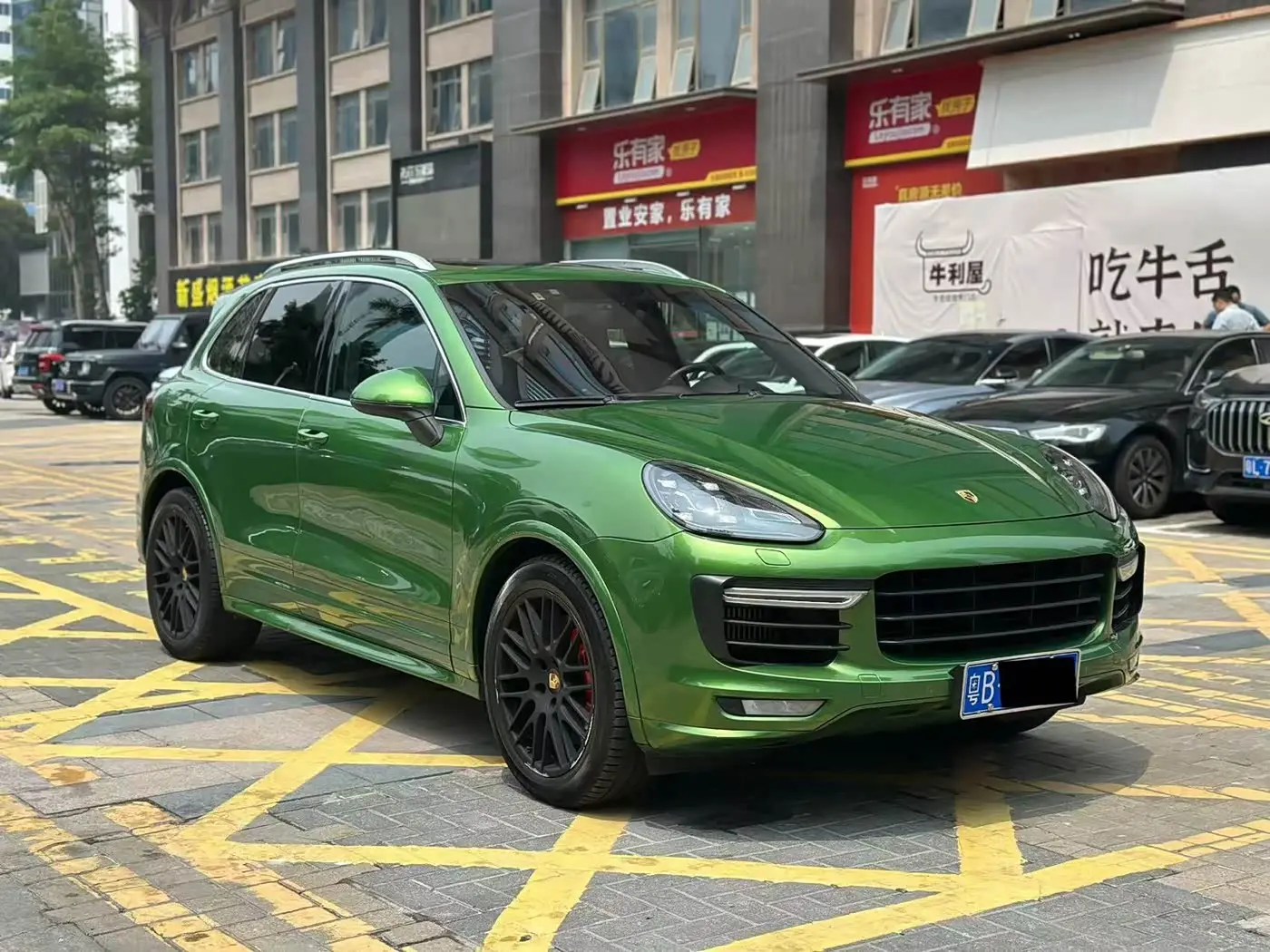 Porsche Cayenne 2016 — Photo 3/20