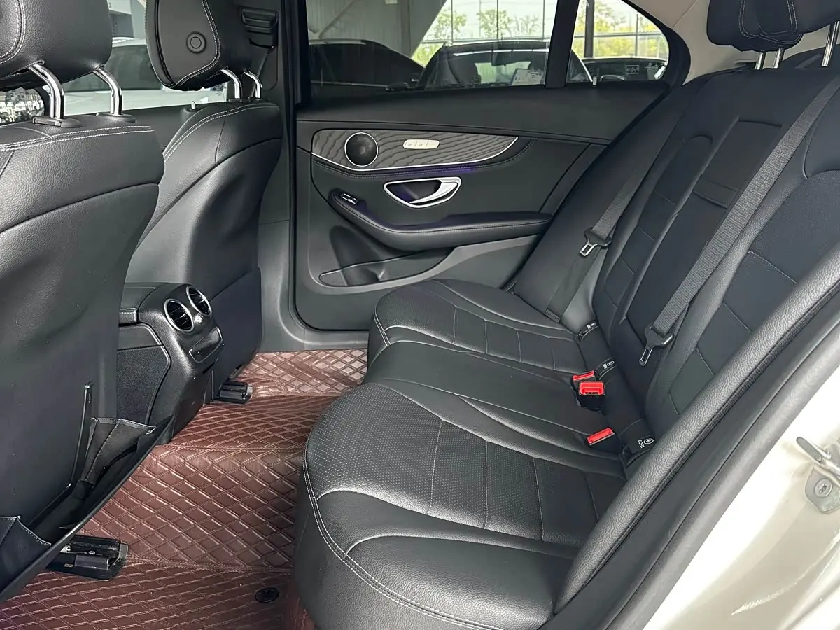 Mercedes-Benz C-Class 2020 — Фото 6/17