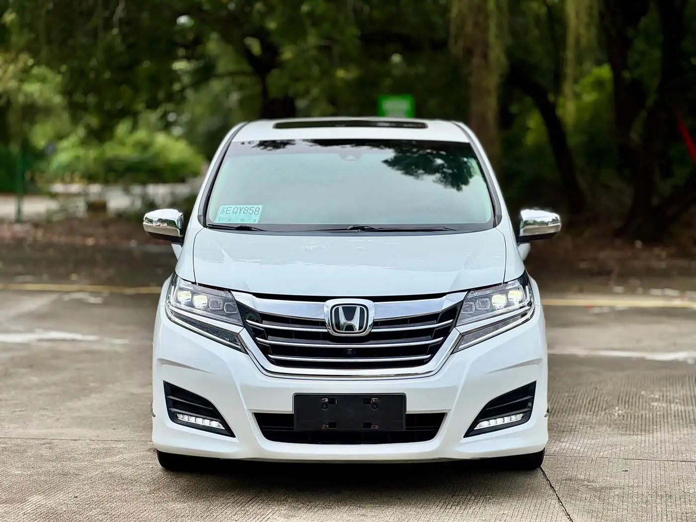 Honda Elysion 2017 — Photo 2/20