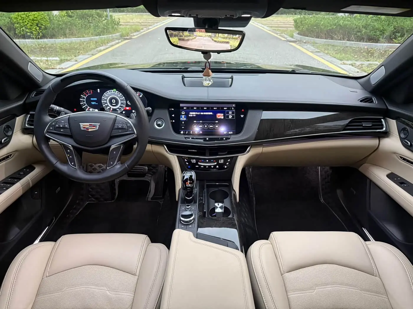 Cadillac CT6 2023 — Фото 10/20