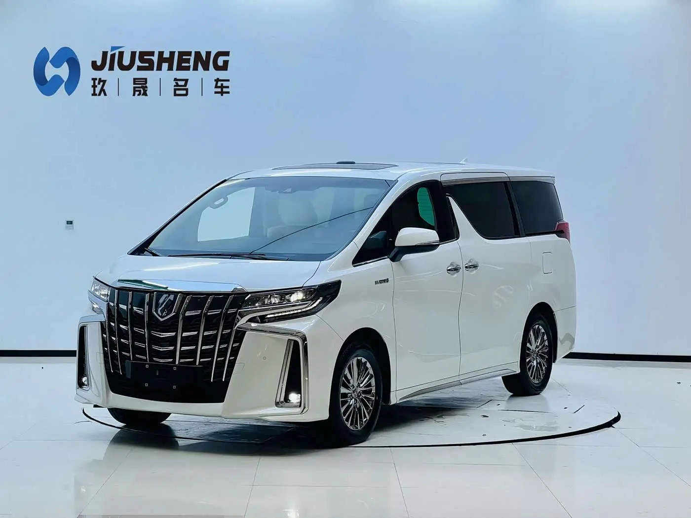 Toyota Alphard 2022 — Photo 1/20