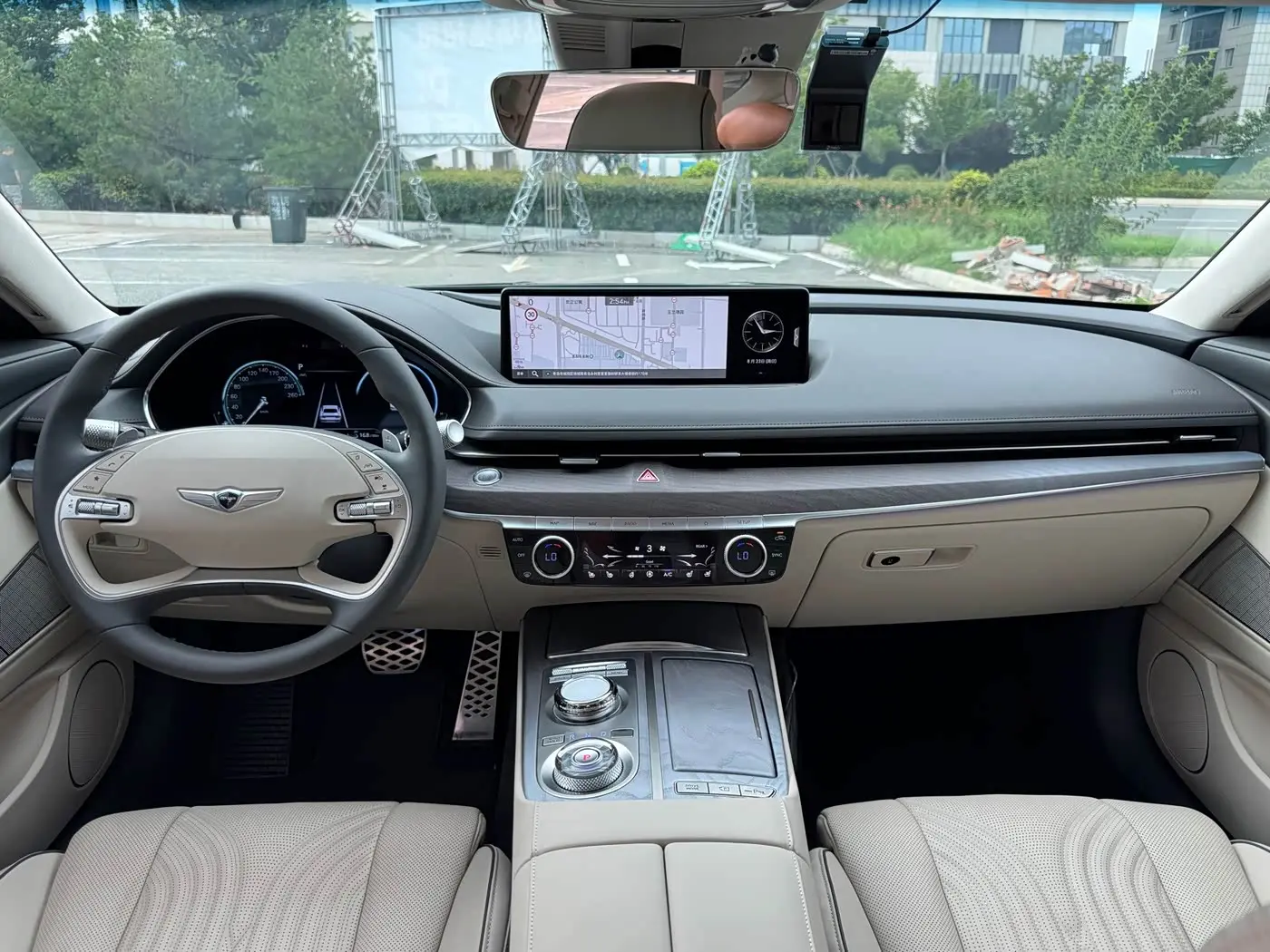 Genesis G80 2023 — Photo 9/19