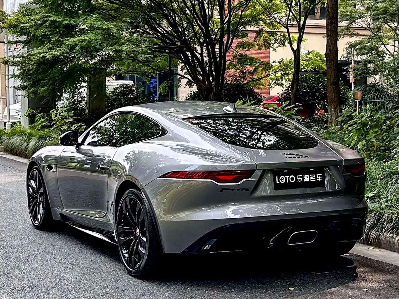 Jaguar F-TYPE 2023 — Photo 4/15