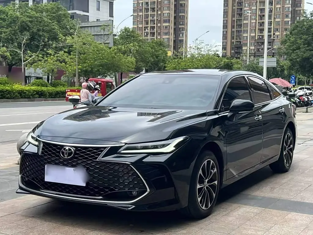 Toyota Avalon 2024 — Фото 2/20
