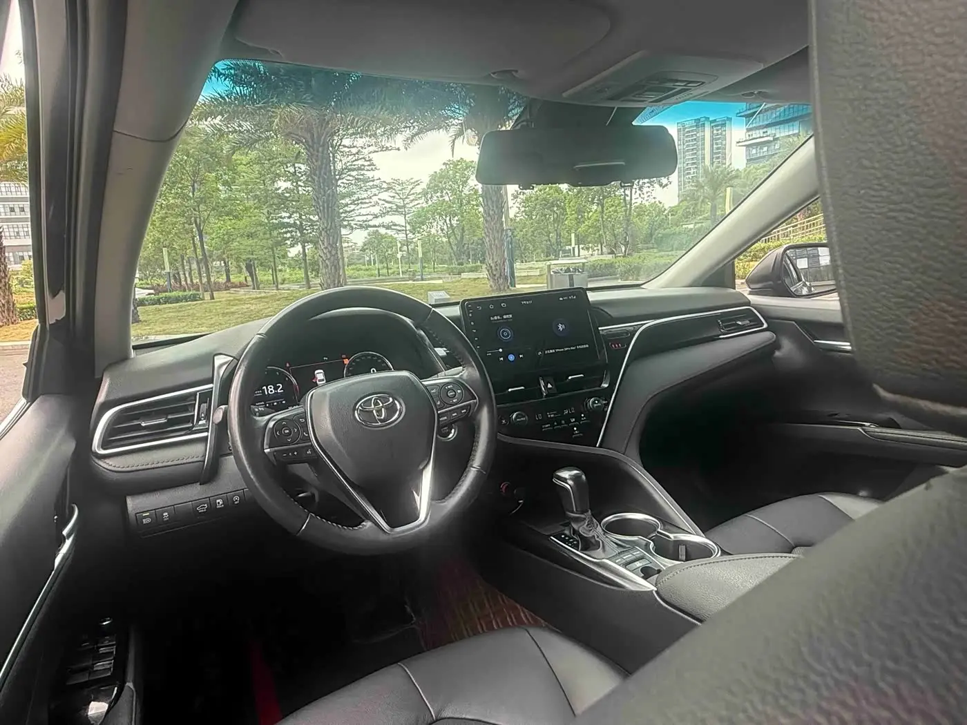 Toyota Camry 2022 — Фото 11/18