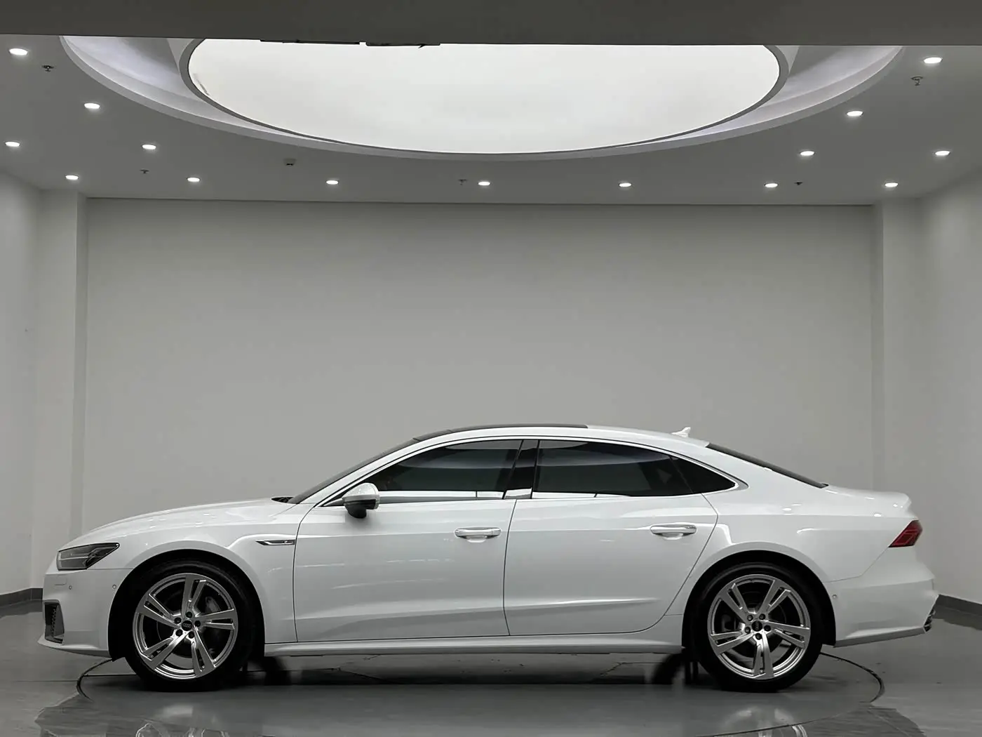 Audi A7L 2023 — Şəkil 5/20