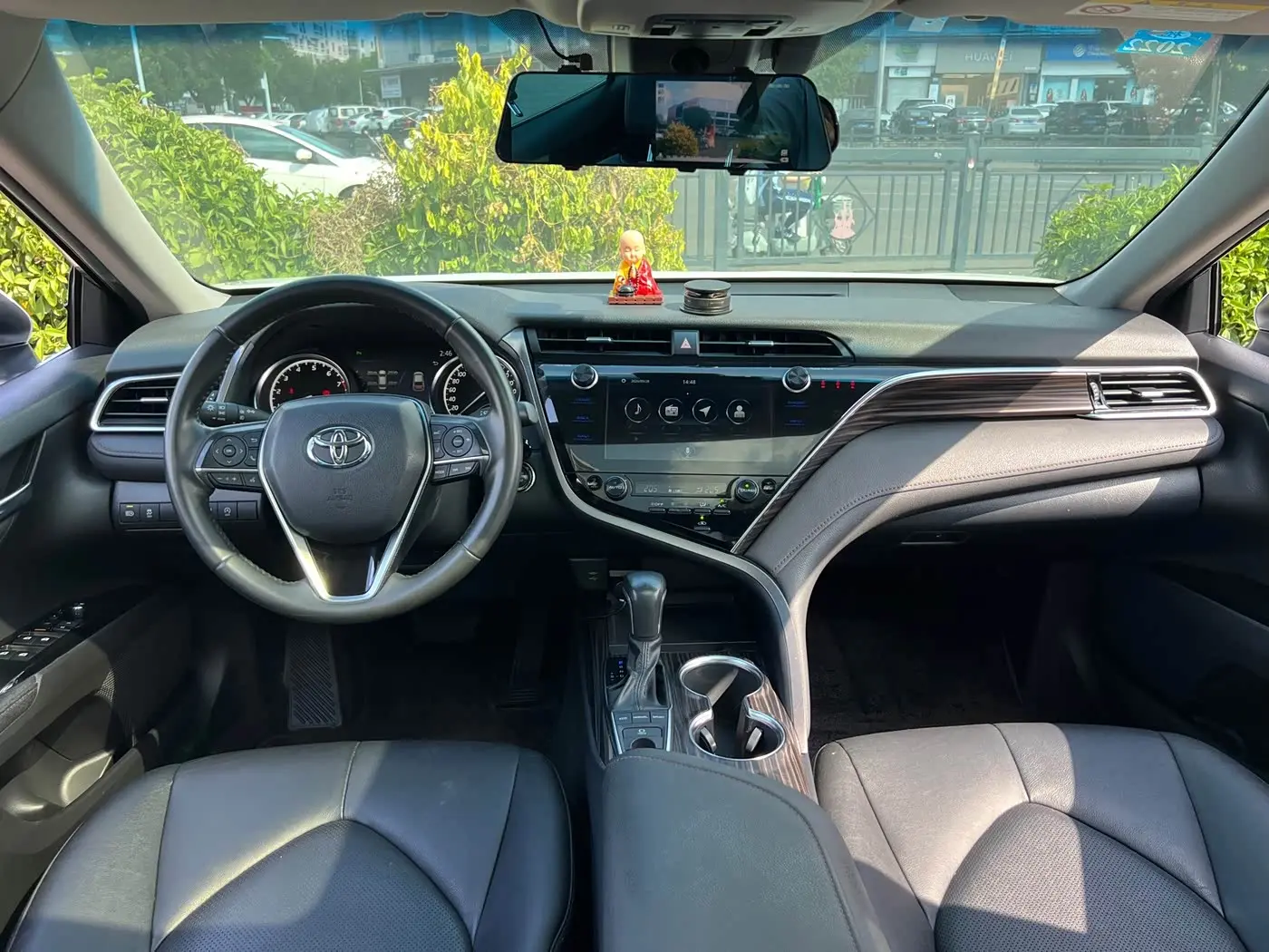 Toyota Camry 2020 — Photo 10/20