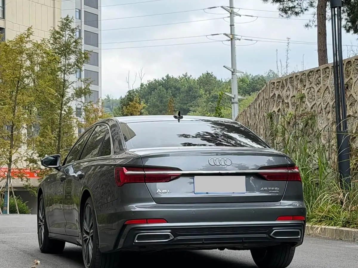 Audi A6L 2021 — Photo 7/9