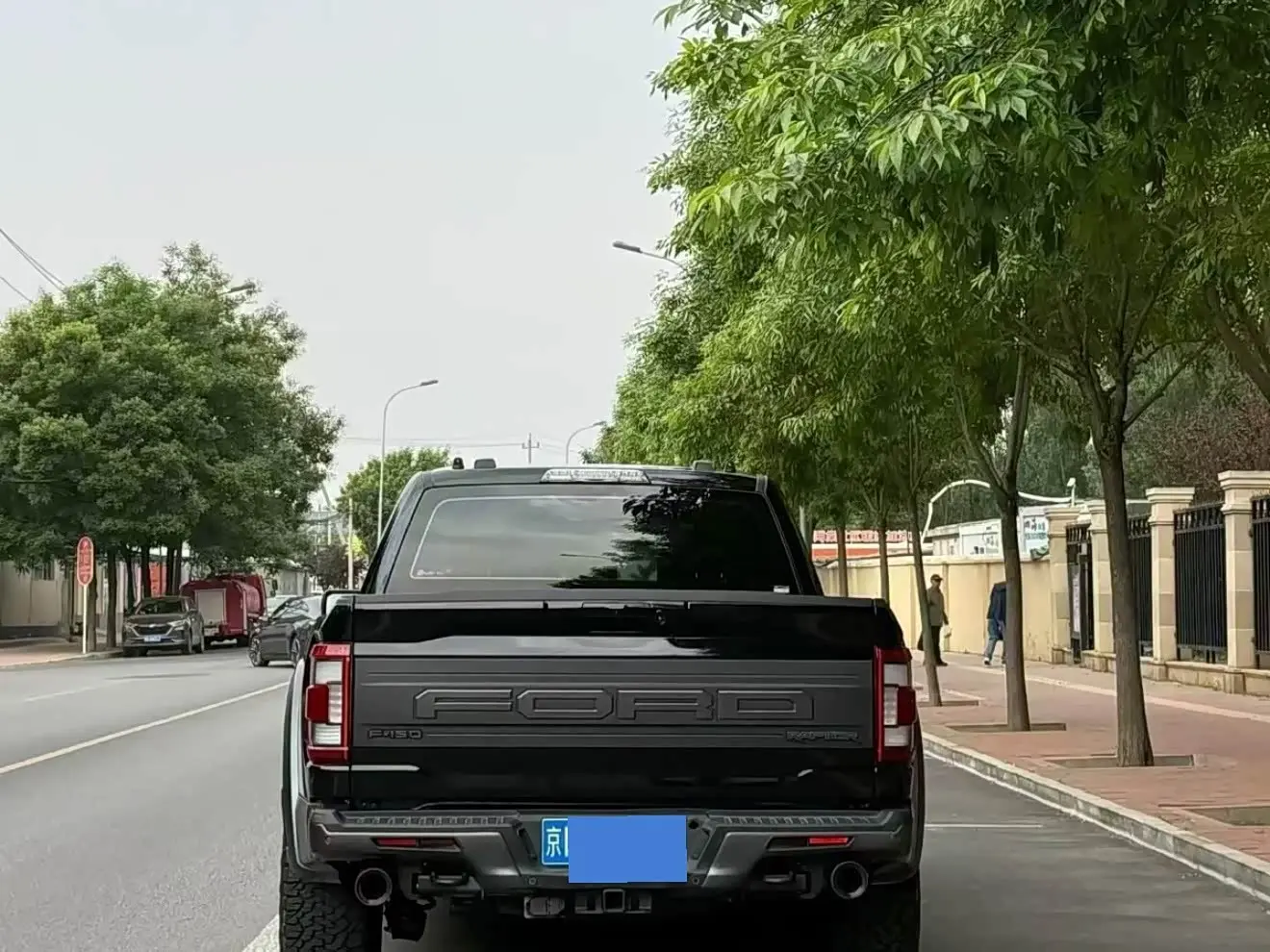 Ford F-150 Raptor 2023 — Фото 8/9