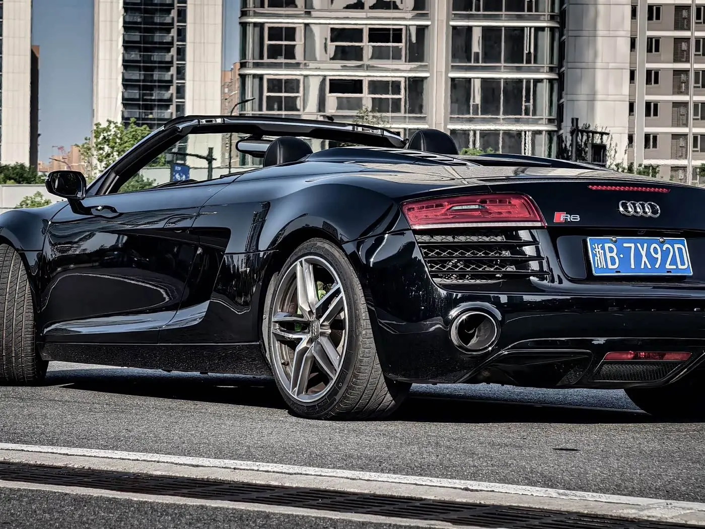 Audi R8 2015 — Photo 3/13