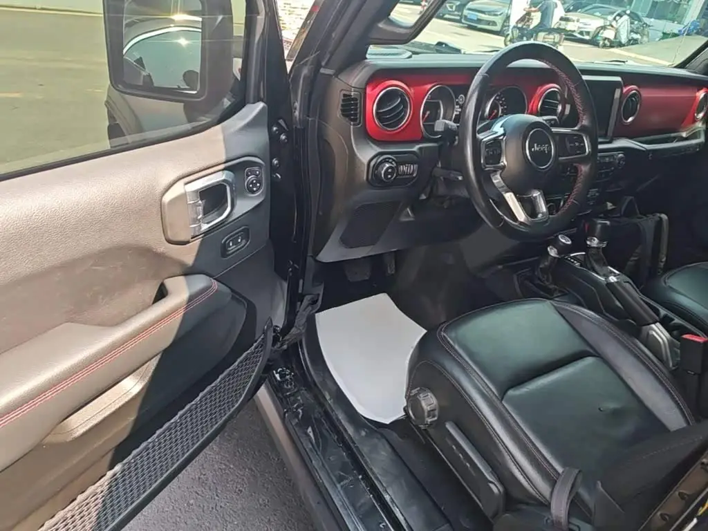Jeep Wrangler 2024 — Şəkil 16/20