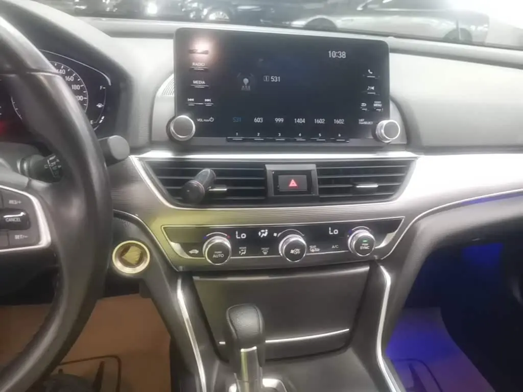 Honda Accord 2021 — Şəkil 13/20