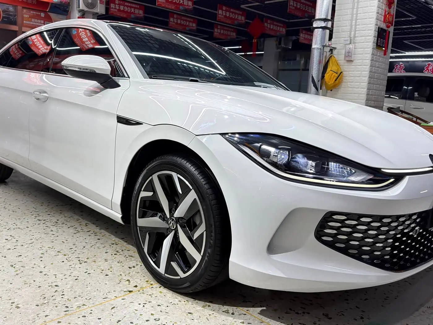 Volkswagen Lamando 2023 — Şəkil 3/20