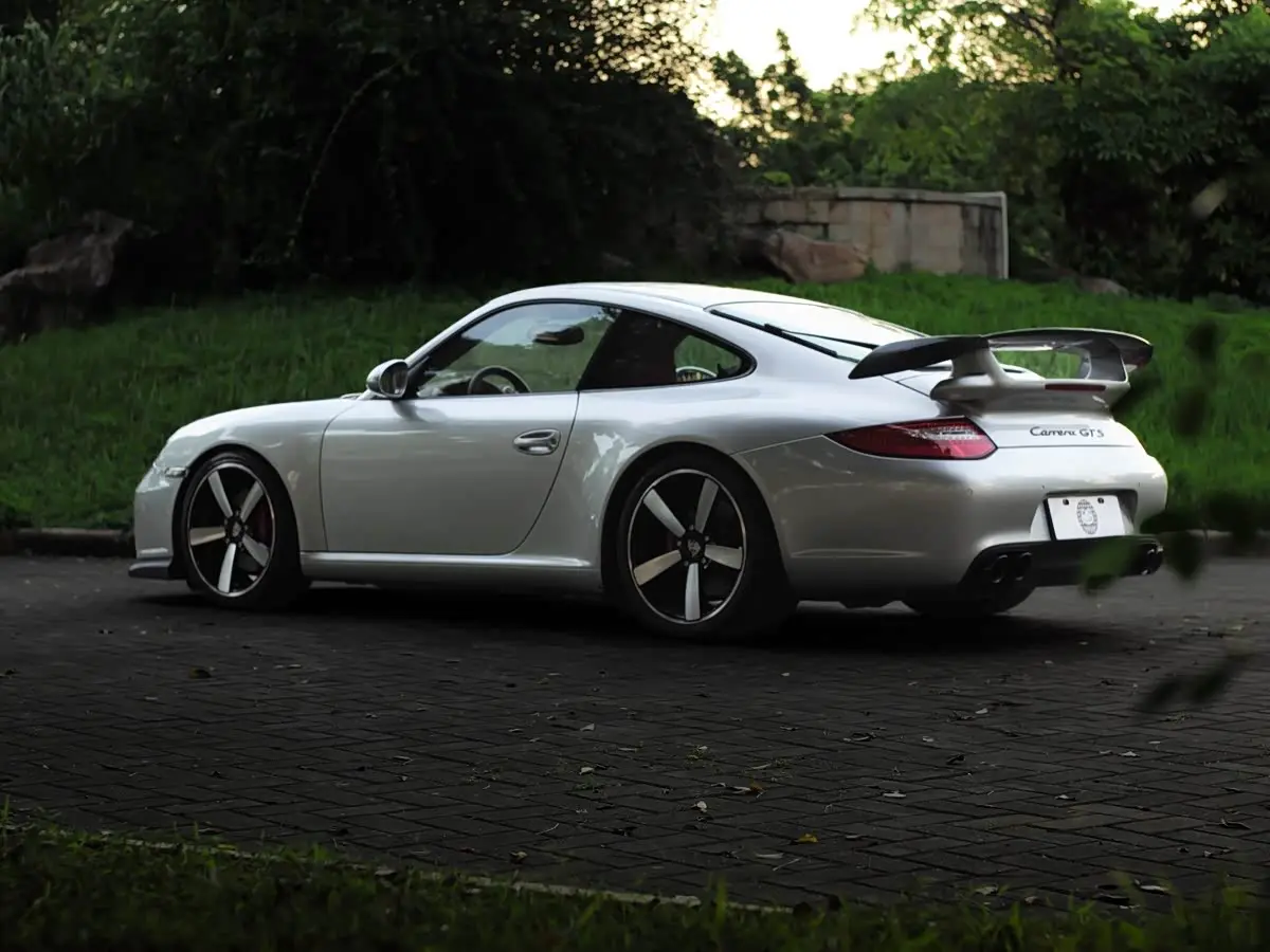 Porsche 911 2009 — Photo 6/11