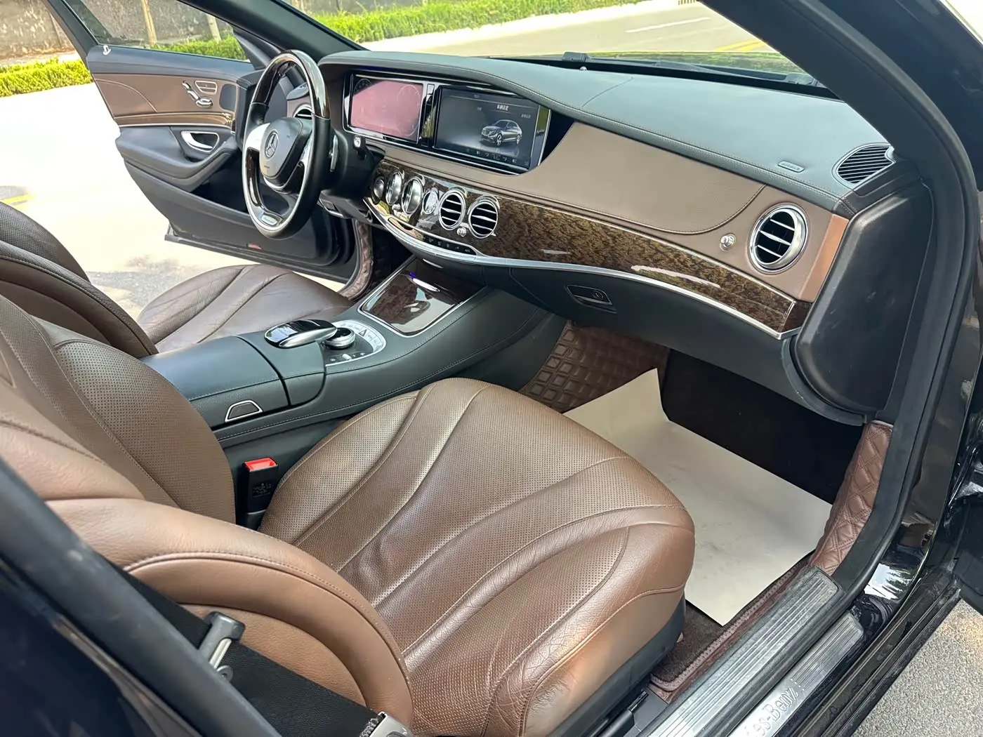 Mercedes-Benz S-Class 2017 — Photo 16/20