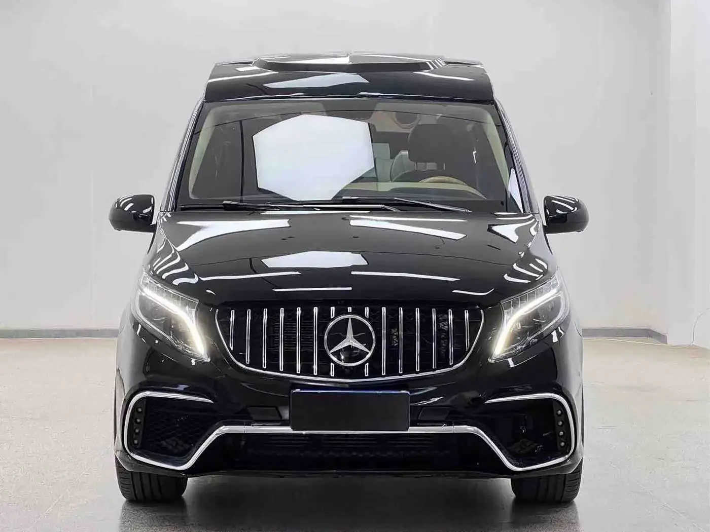 Mercedes-Benz Vito 2020 — Photo 2/20