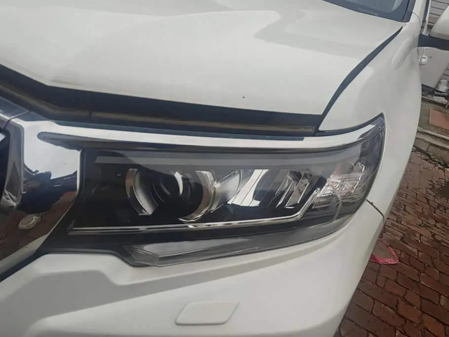 Toyota Prado 2018 — Photo 5/16