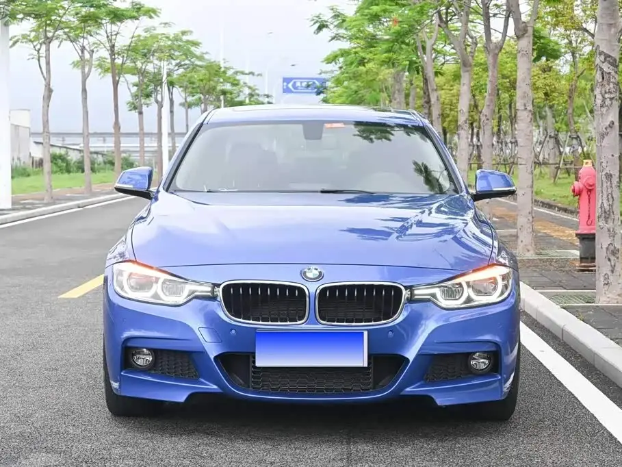 BMW 3 Series 2017 — Фото 2/12