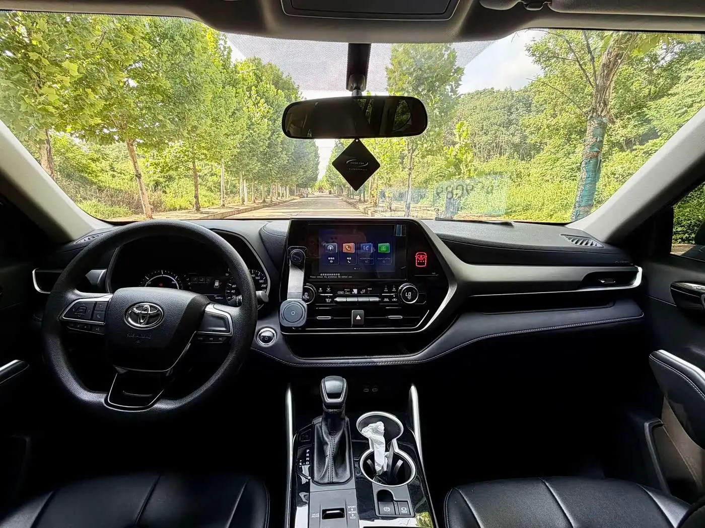 Toyota Highlander 2024 — Photo 17/17