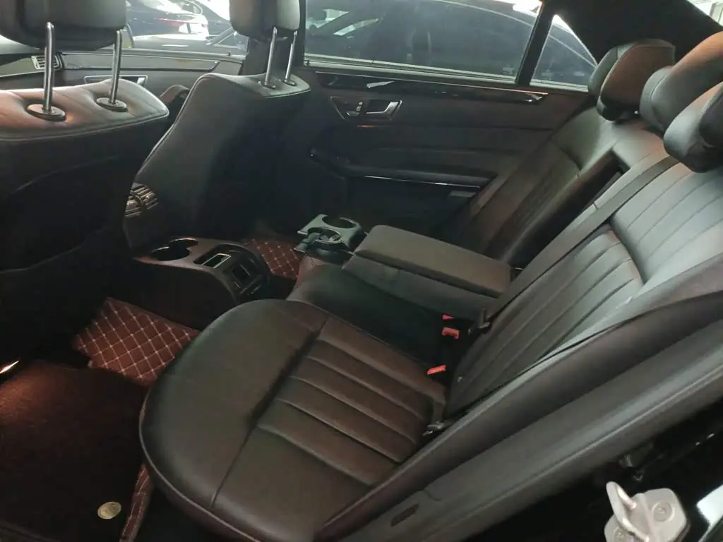 Mercedes-Benz E-Class 2015 — Фото 13/20