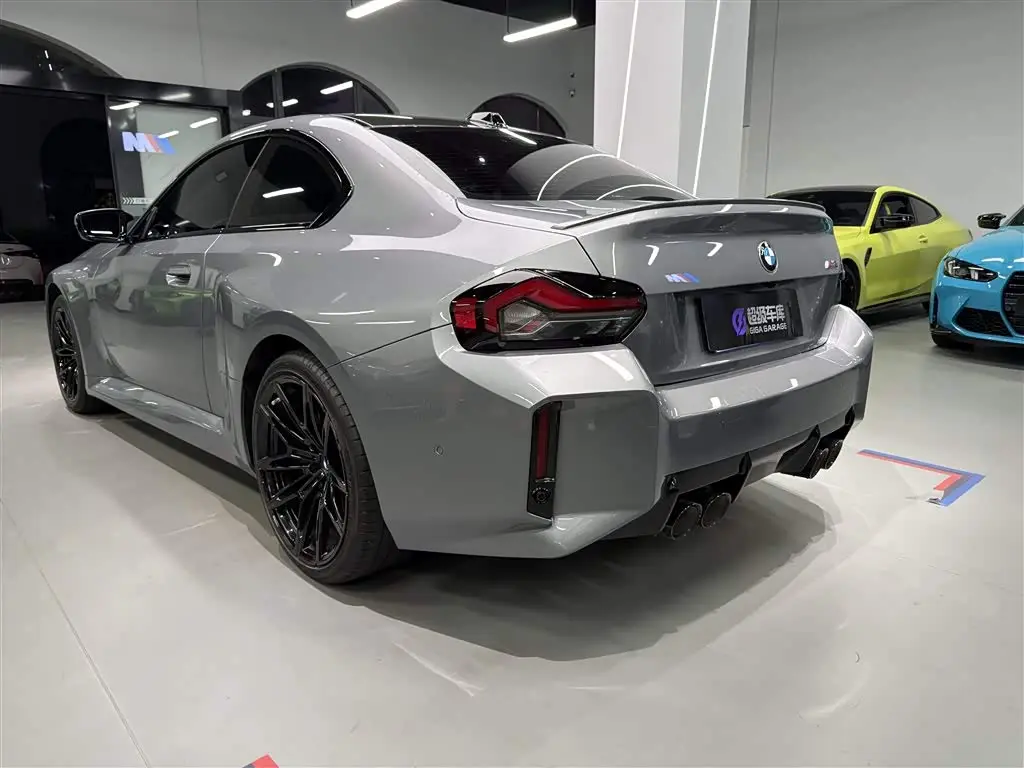 BMW M2 2025 — Photo 4/10