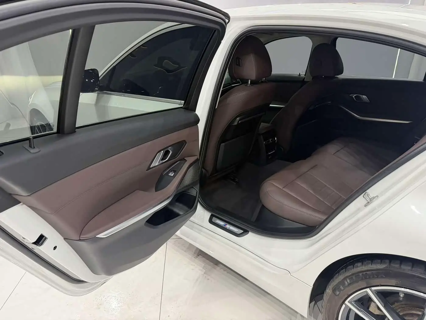 BMW 3 Series 2021 — Şəkil 16/20