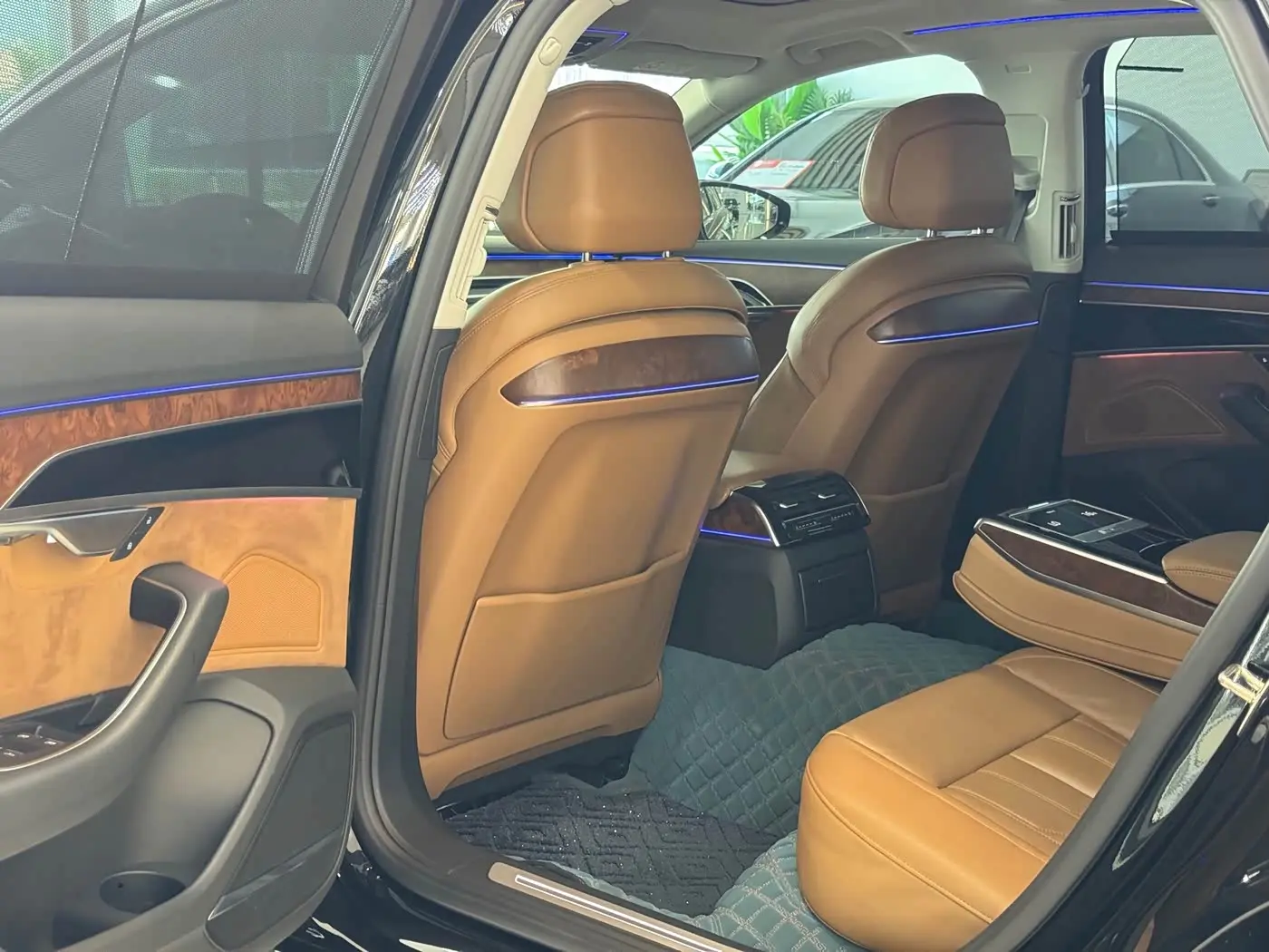 Audi A8 2019 — Şəkil 10/10