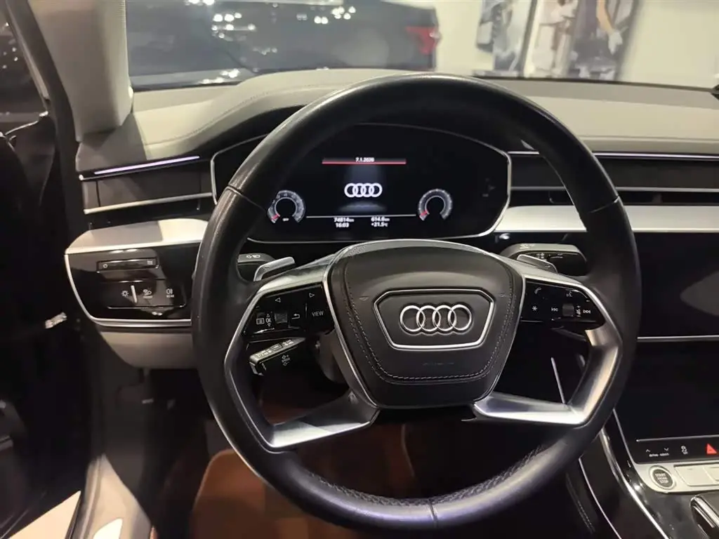 Audi A8 2024 — Photo 4/14