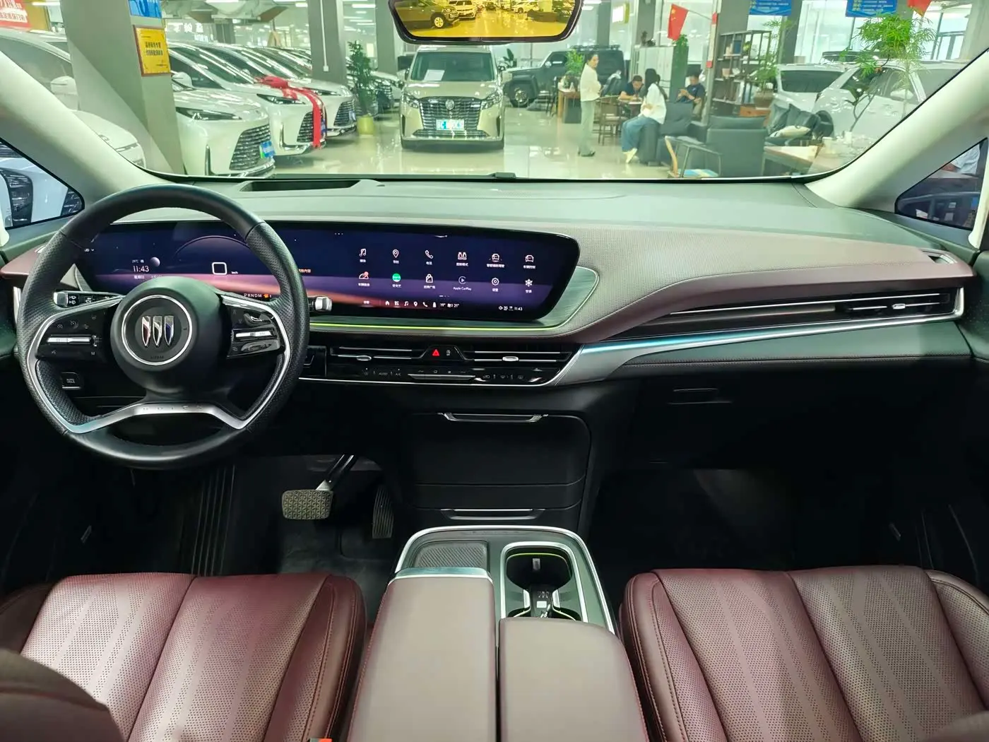 Buick Century 2023 — Photo 4/18