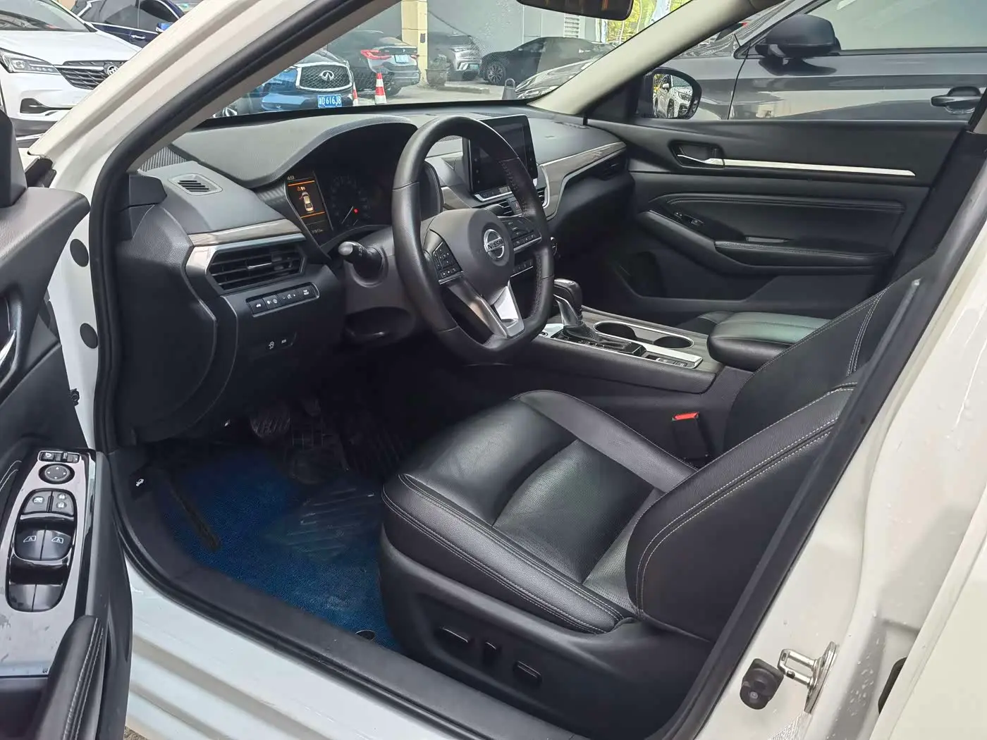 Nissan Teana 2022 — Photo 7/20