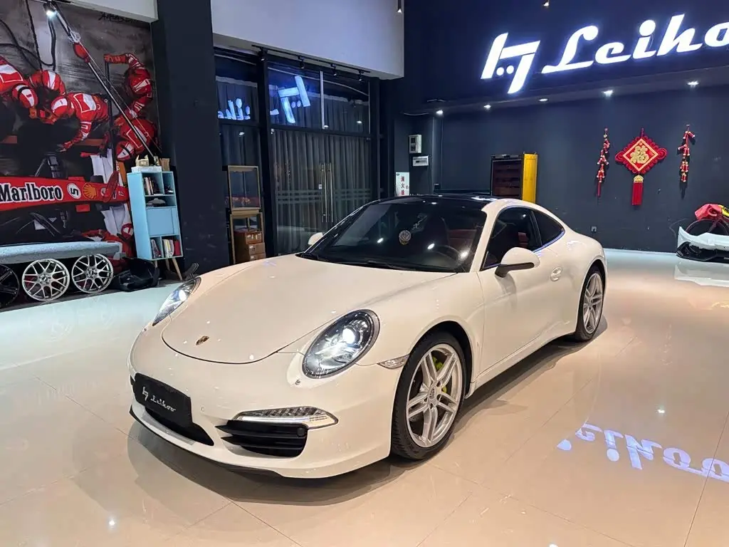 Porsche 911 2015 — Photo 1/19