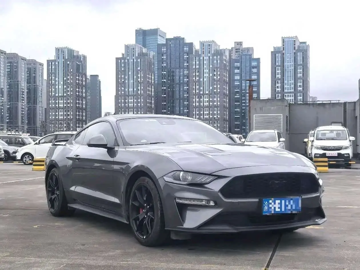 Ford Mustang 2023 — Şəkil 2/9