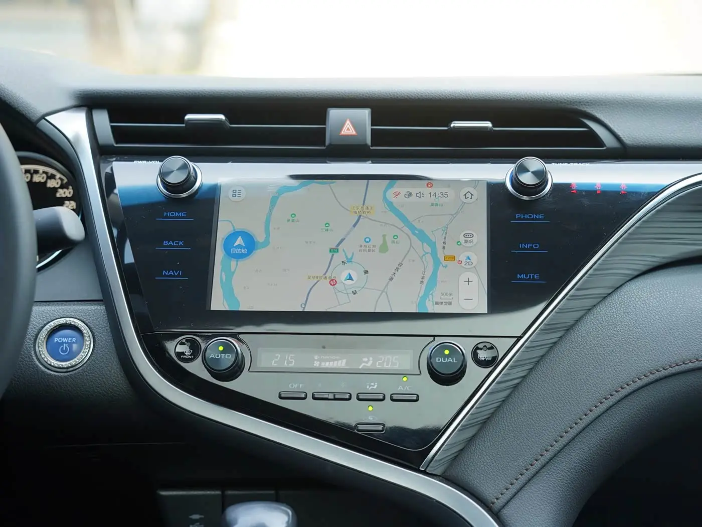 Toyota Camry 2020 — Фото 18/20