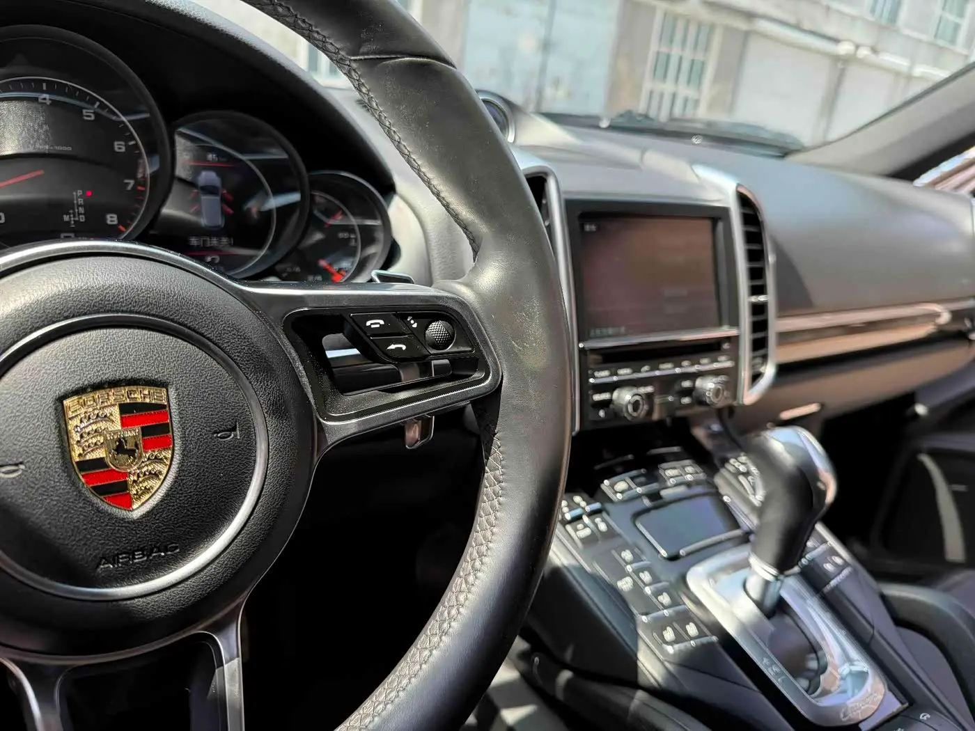 Porsche Cayenne 2014 — Photo 9/20