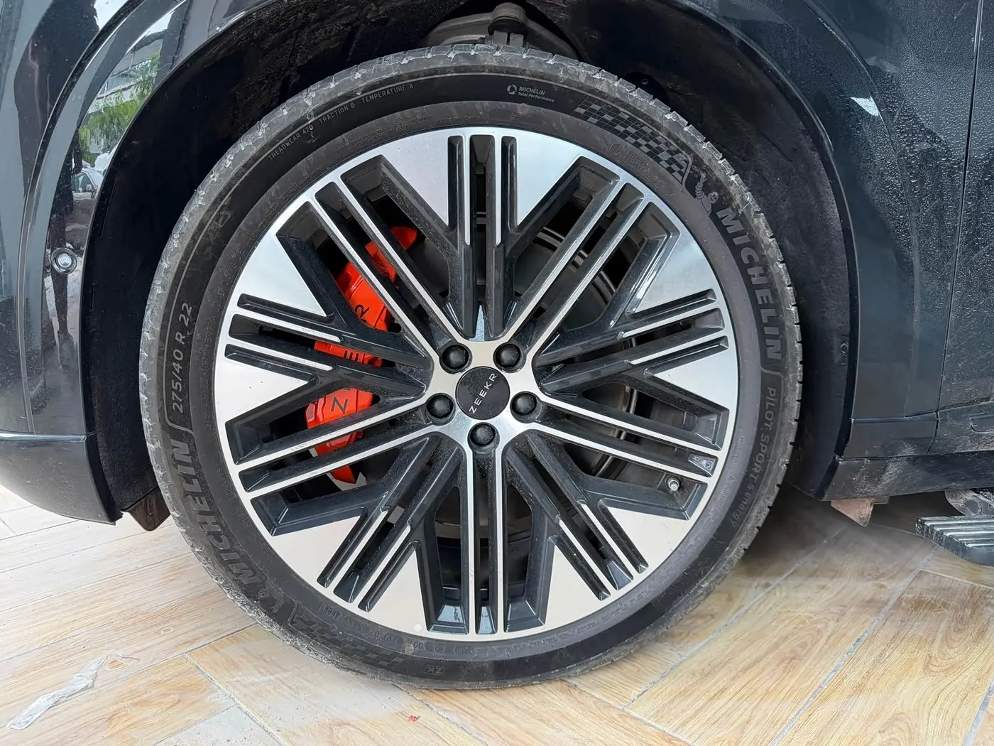 ZEEKR 8X 2026 — Photo 13/15