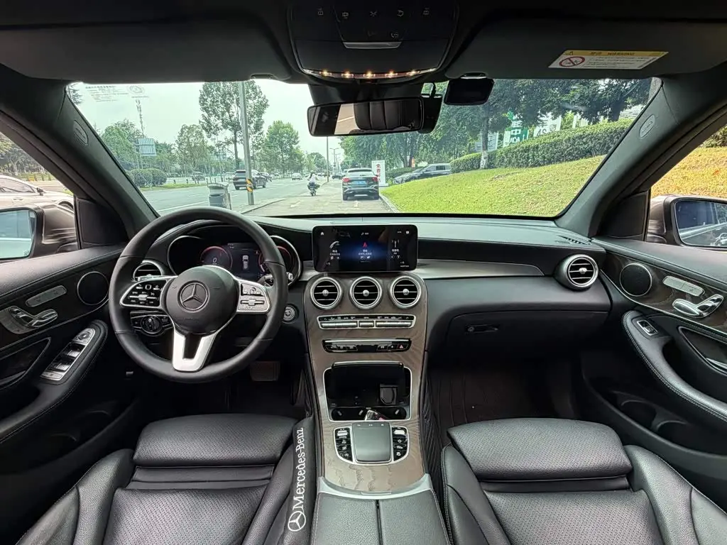 Mercedes-Benz GLC 2019 — Фото 13/14