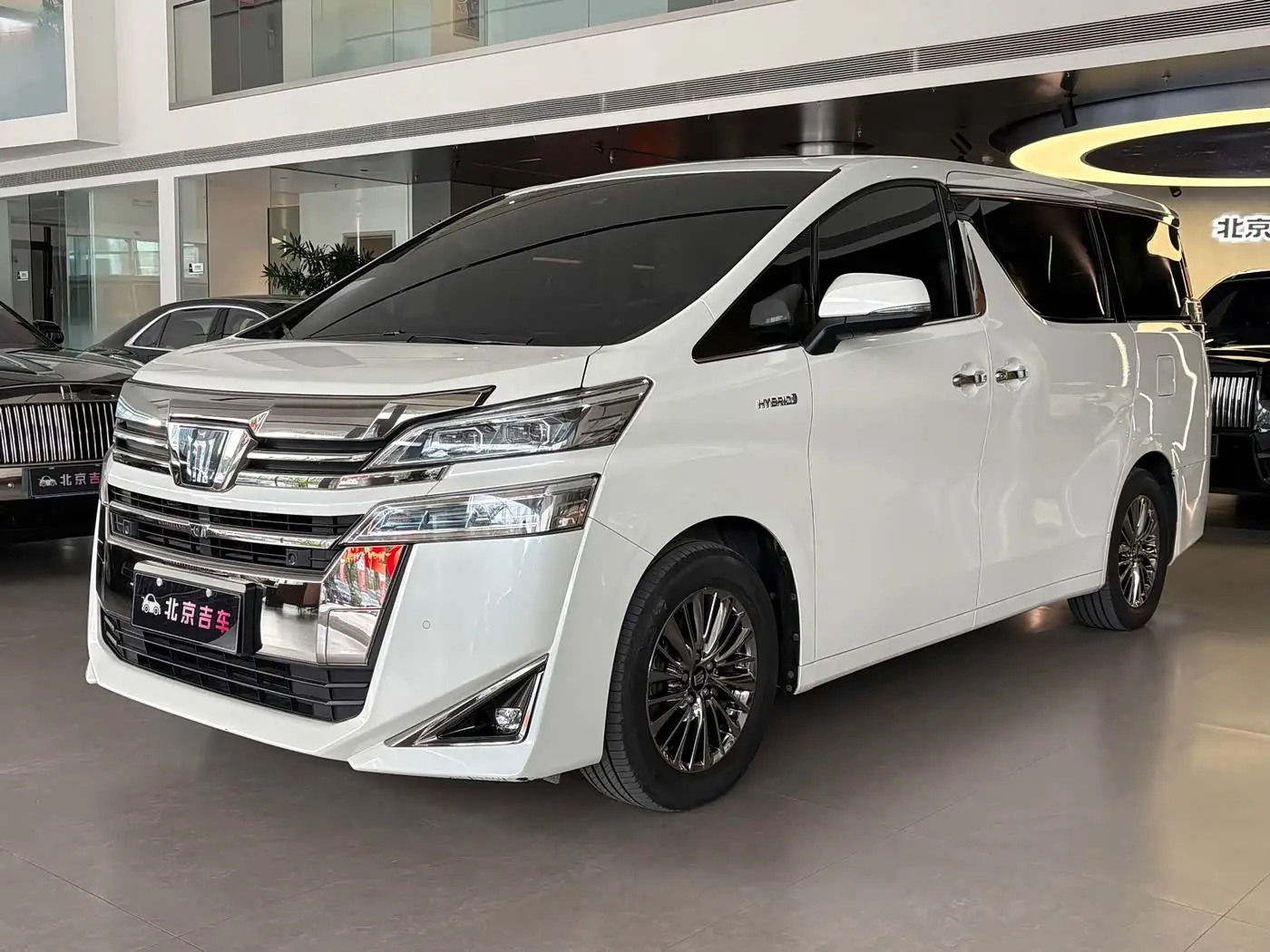 Toyota Vellfire, 2022