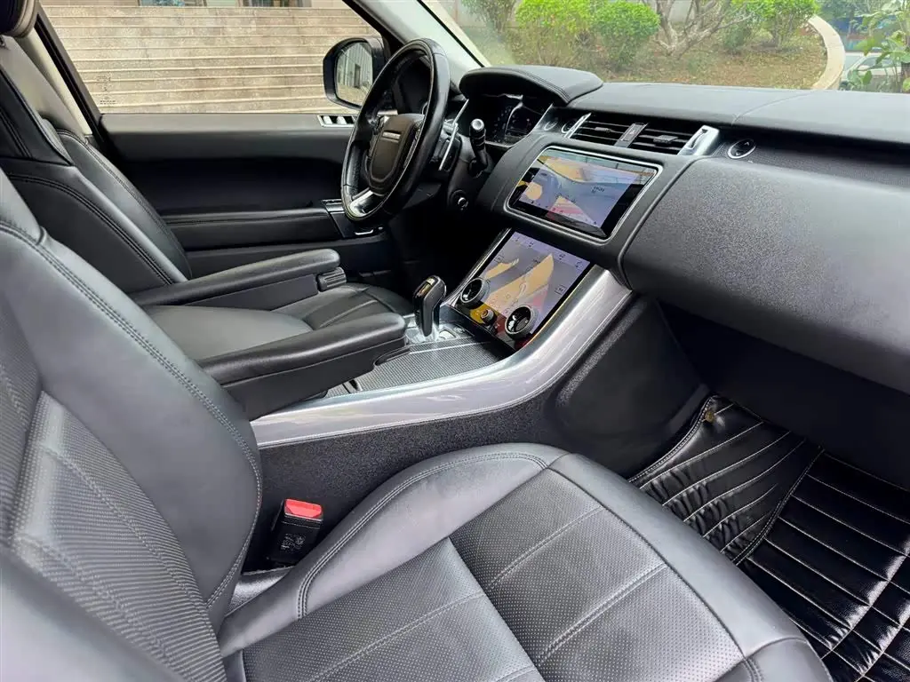 Land Rover Range Rover Sport 2018 — Фото 12/20