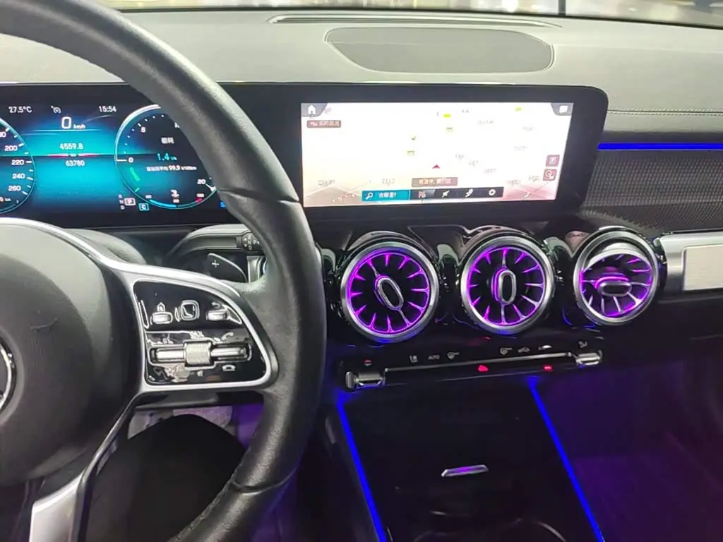 Mercedes-Benz GLB 2021 — Фото 13/20