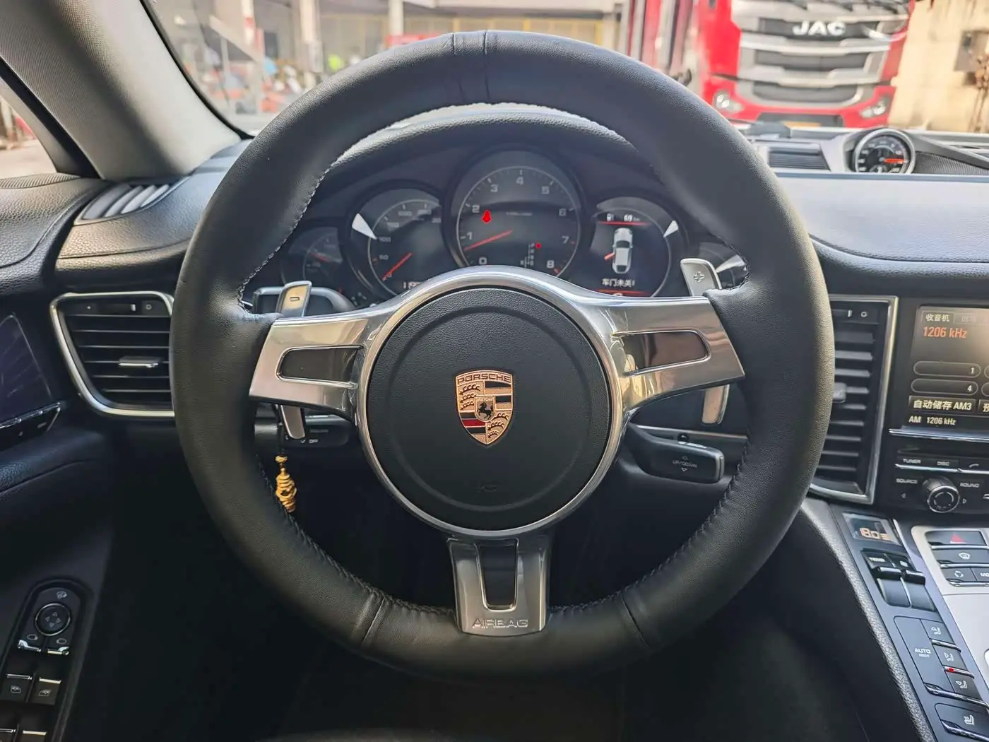 Porsche Panamera 2012 — Photo 8/20