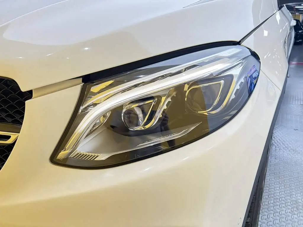 Mercedes-Benz GLE Coupe 2017 — Photo 8/20