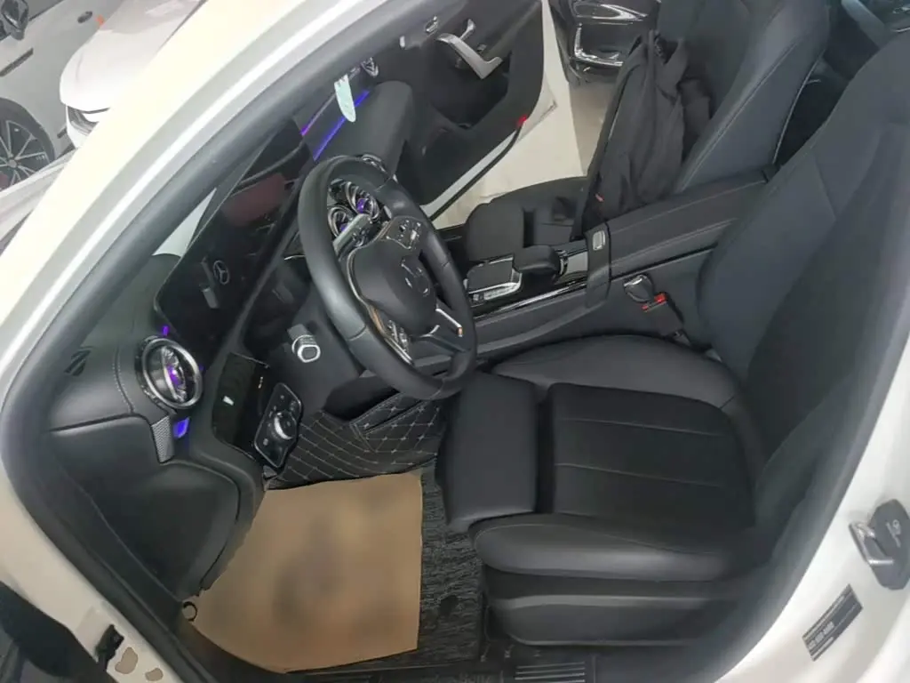 Mercedes-Benz A-Class 2021 — Фото 15/20