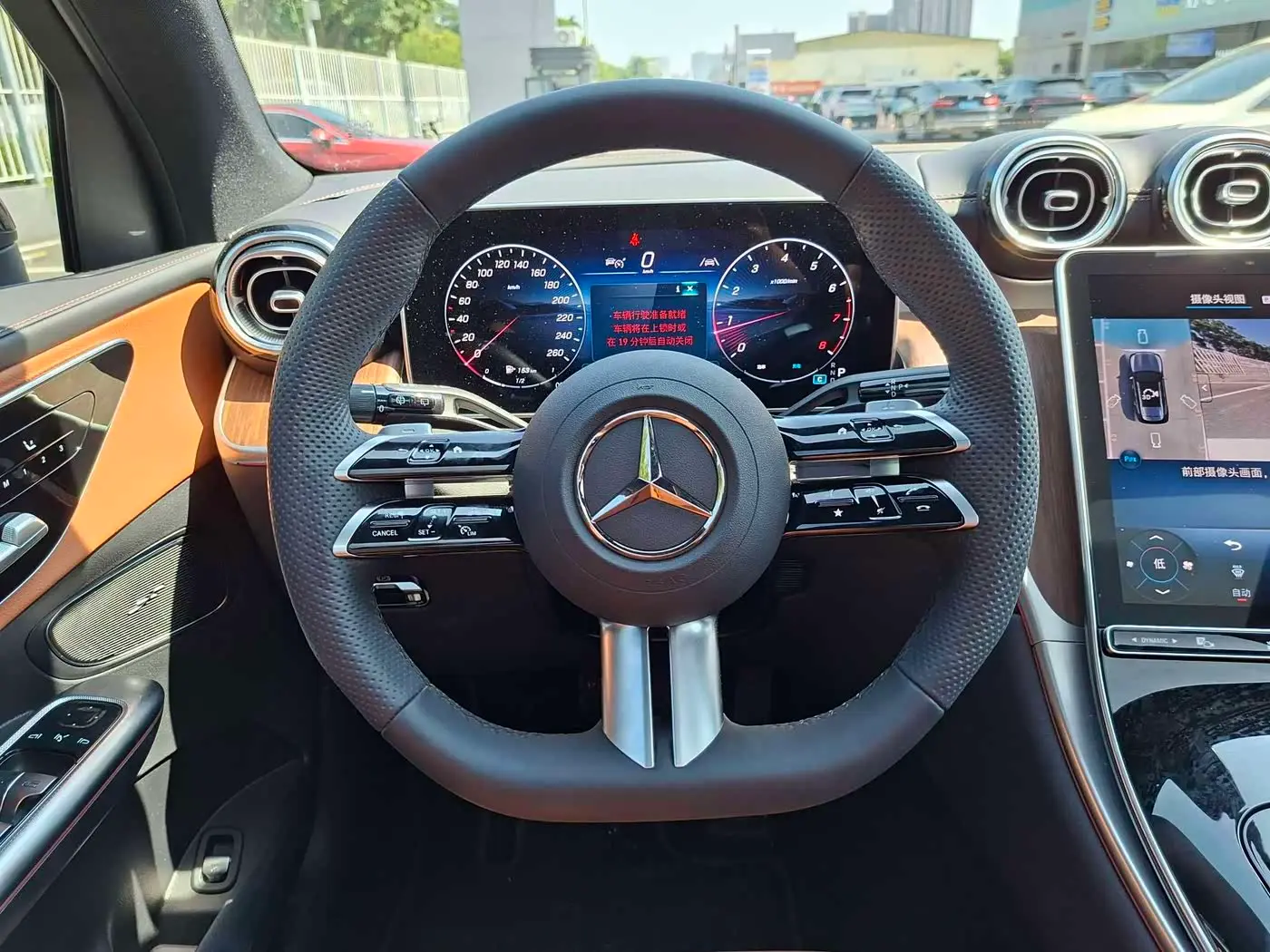 Mercedes-Benz GLC 2025 — Фото 13/20