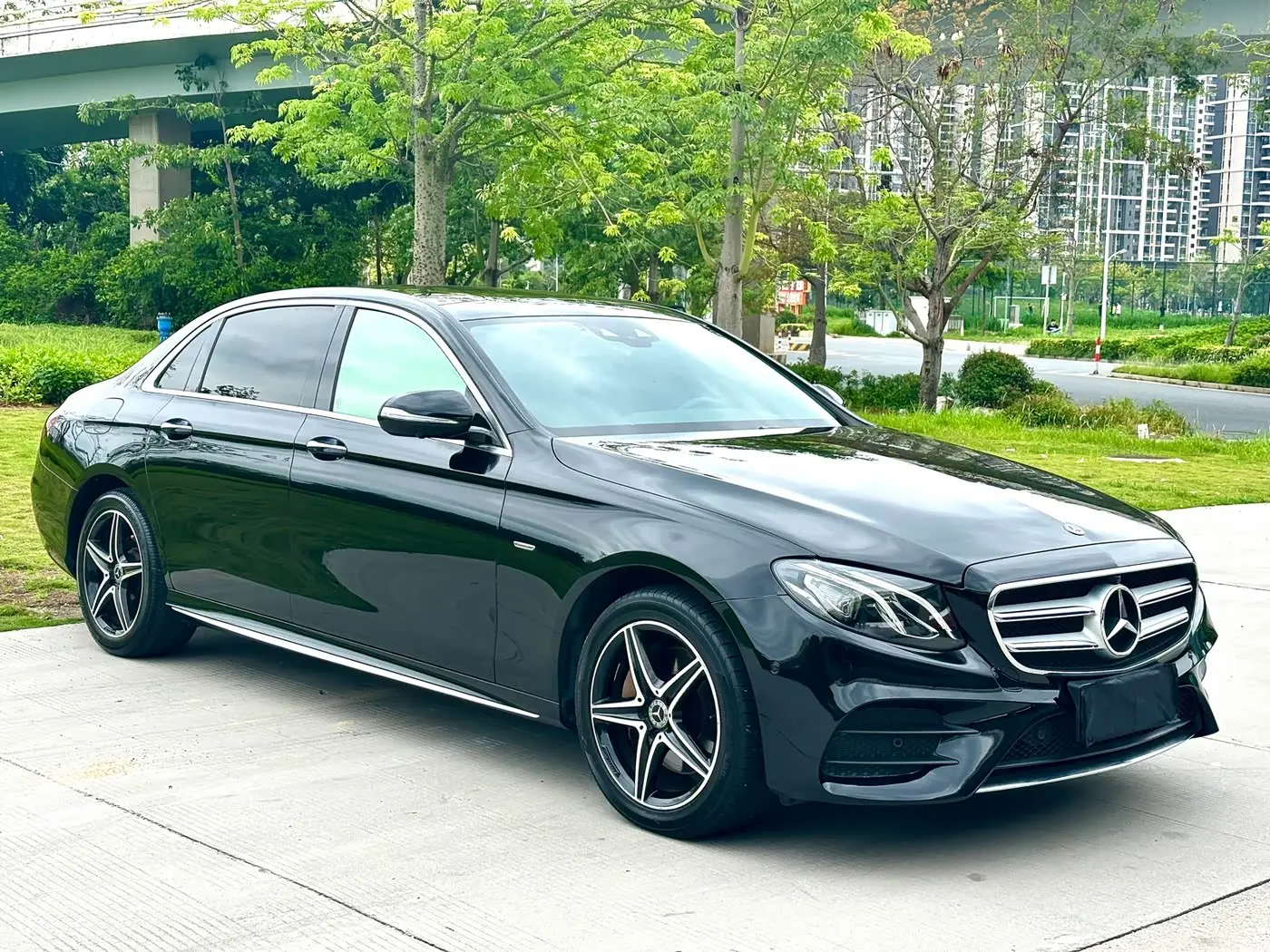 Mercedes-Benz E-Class 2020 — Фото 3/20