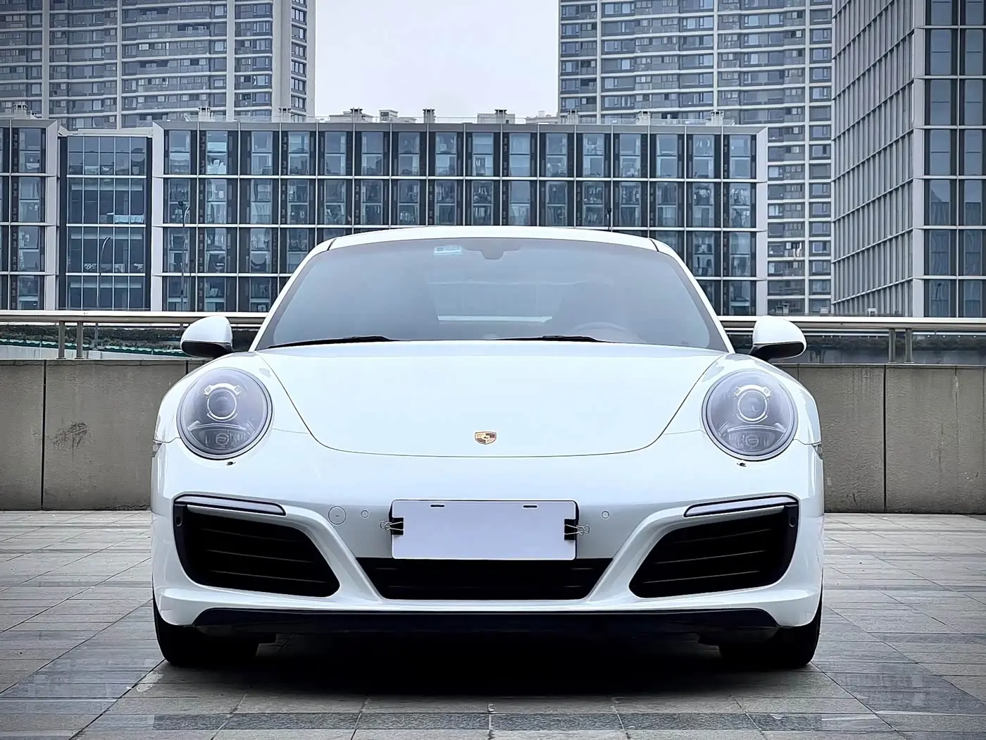 Porsche 911 2018 — Şəkil 16/16
