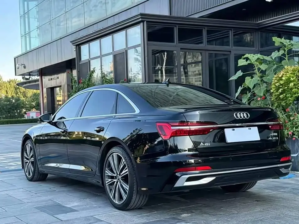 Audi A6L 2023 — Фото 9/9