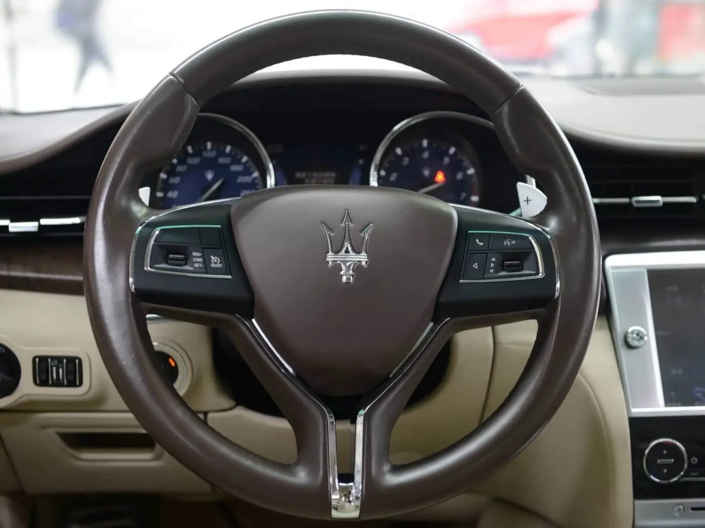 Maserati Quattroporte 2014 — Şəkil 14/20