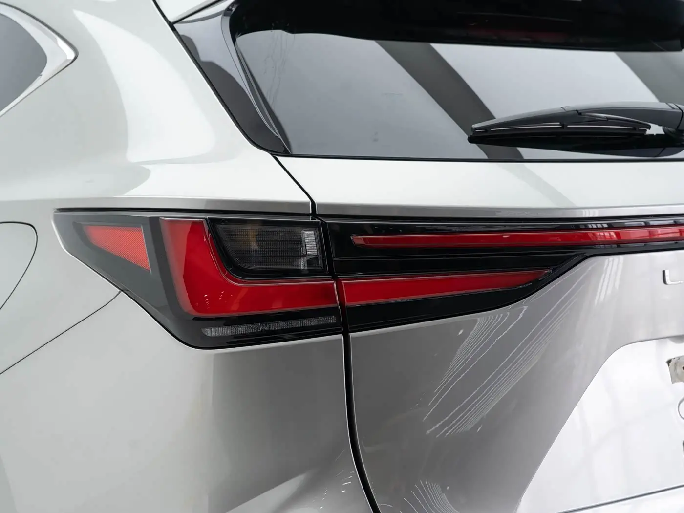 Lexus NX 2022 — Фото 18/20