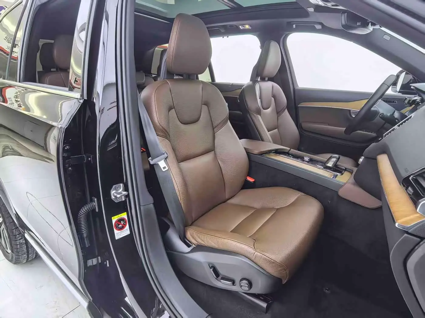Volvo XC90 2020 — Photo 17/20